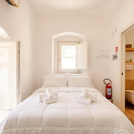 Palazzo Vanese Sus 3* Bari