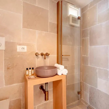 Palazzo Vanese Sus 3* בארי
